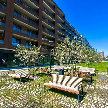 Luxury, Bright Studio With Parking And Balcony In Bratislava Center Exterior photo